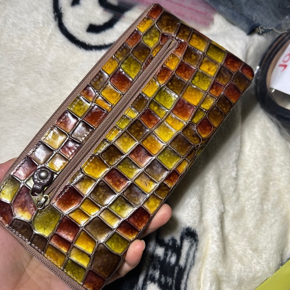Multicolor Crocodile Pattern Wallet - Picture 4 of 12